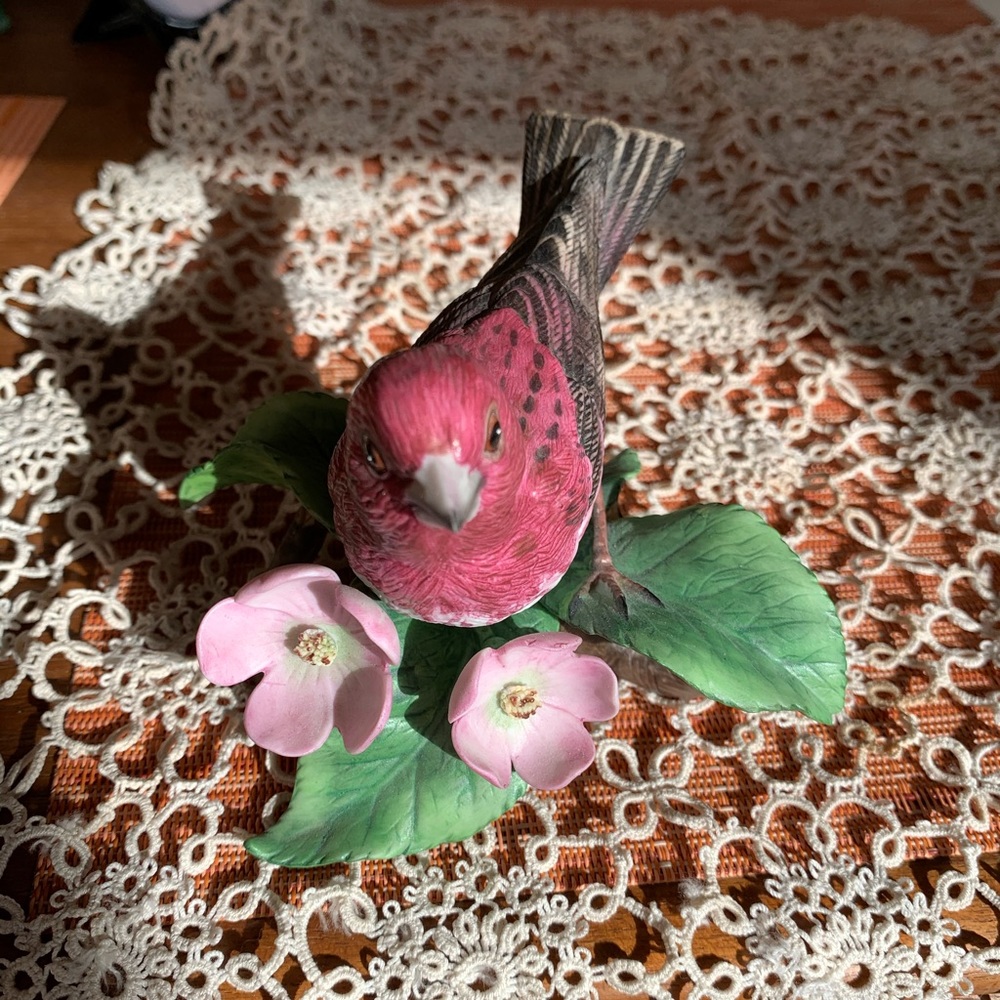 Mint condition Lenox porcelain bird figurine 1991